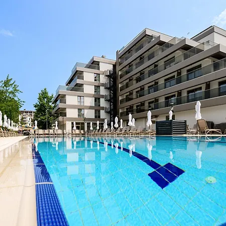 Laguna Park Sunrise 4*