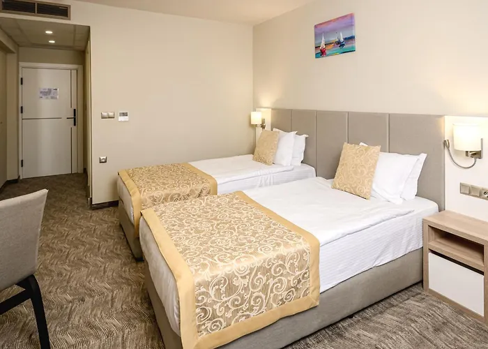 Laguna Park Sunrise 4* サニービーチ